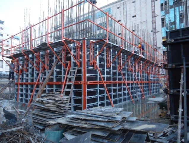 Vách leo Nhôm hợp kim